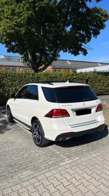 Mercedes-Benz GLE 350 d 4MATIC -AMG Pano,Softclose,21Zoll - Mercedes-Benz GLE 350 in Berlin