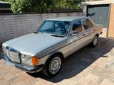 Mercedes-Benz W123 200 benziner top gepflegt - Mercedes-Benz 200 in Frankfurt (Main)