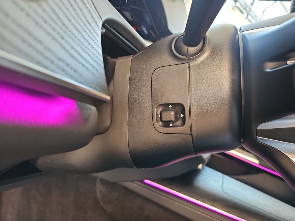 Fahrzeugabbildung Mercedes-Benz E 220 d AMG AHK Distronic+ Pano LED 360° Memory