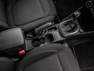 Ford Fiesta Titanium Abstandstempomat LED Sitzheizung