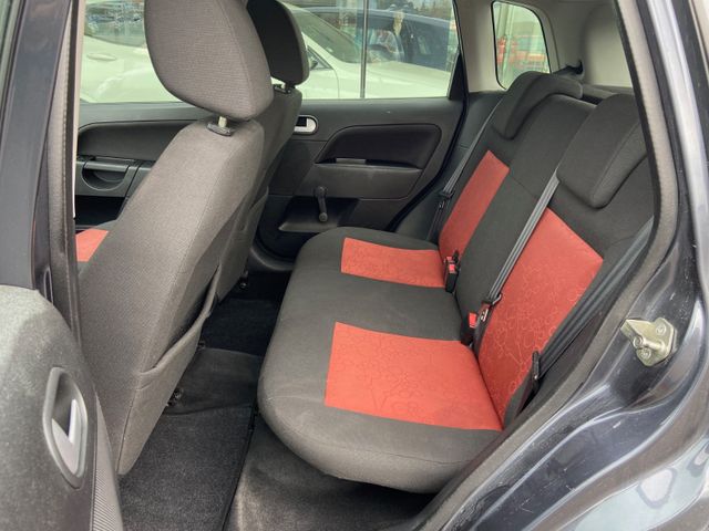 Fahrzeugabbildung Ford Fiesta 1.25 aus 1. Hand !