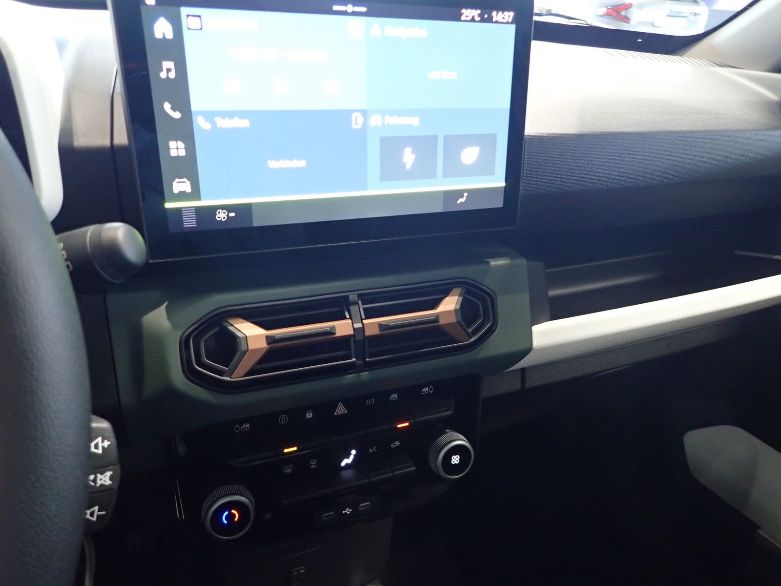 Fahrzeugabbildung Dacia Spring ELECTRIC 65 EXTREME , NAVI,AC,EPH,KAMERA