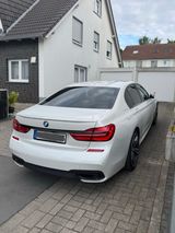 BMW740d *M Paket*Night Paket* - BMW 7 Series in Dortmund