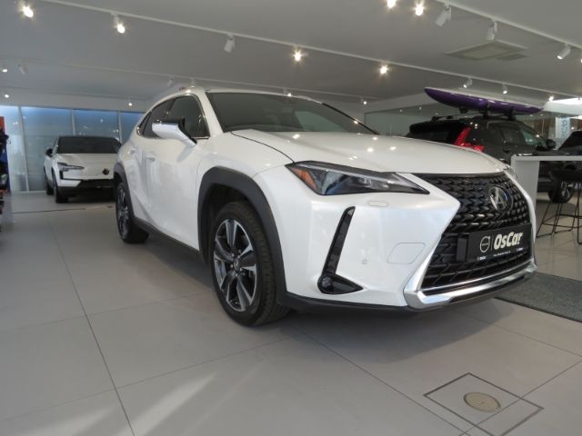 Lexus UX 250h Style Edition Sonic White Automatik Alar