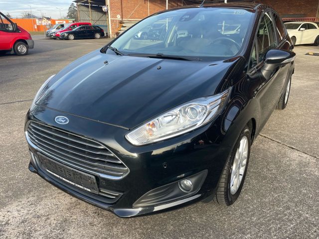 Ford Fiesta Titanium/SONY/WINTERPACKET/PDC/ALU