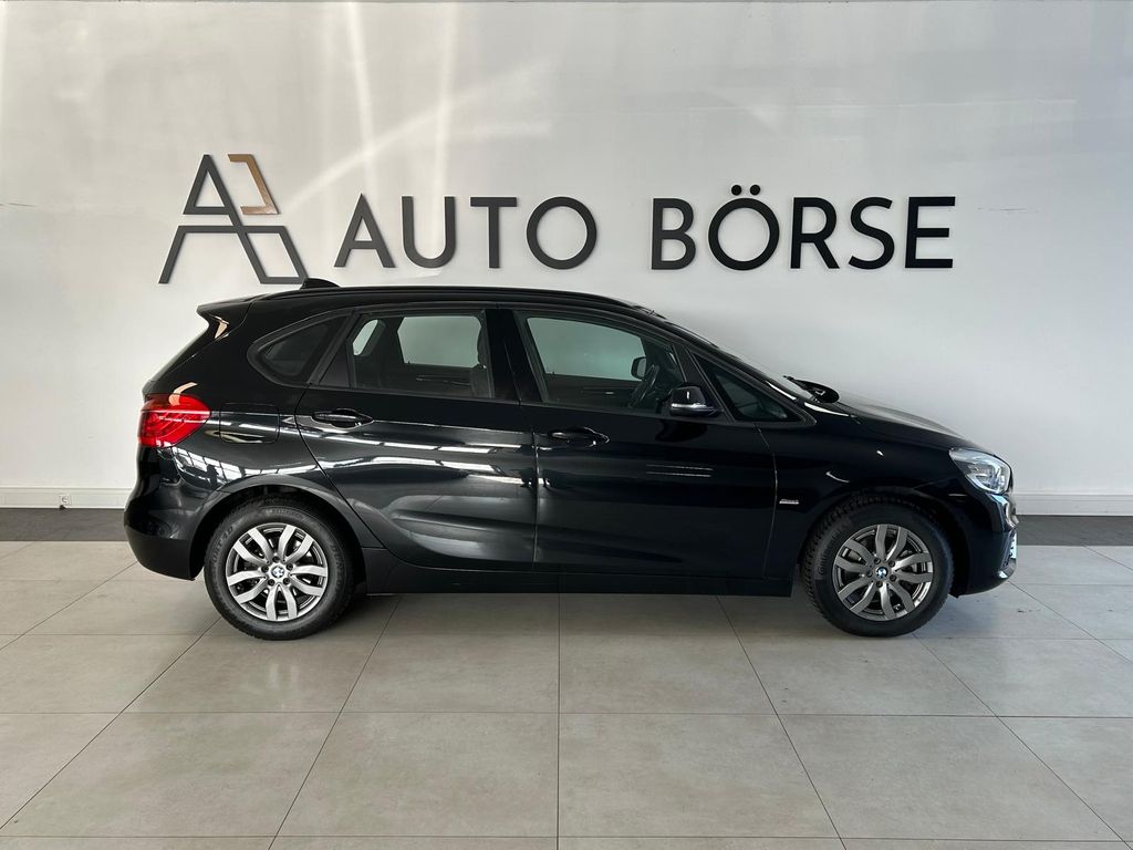 BMW 218 Active Tourer Sport Line Autom*LED*NAVI*PDC*