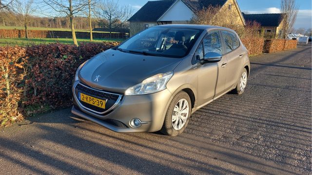 Peugeot 208 1.2 VTi Urban Soul CLIMA BJ 2013