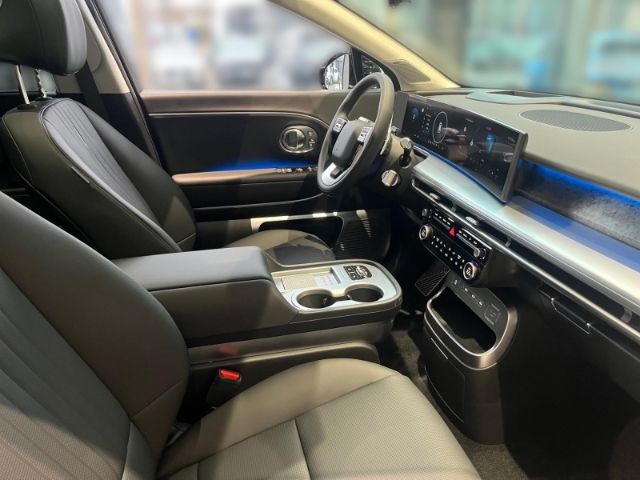 Fahrzeugabbildung Hyundai IONIQ 9 110 kW 4WD Uniq Panoramadach+ Swivel-Pak