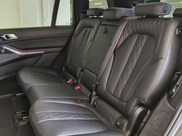 BMW X7 - 4