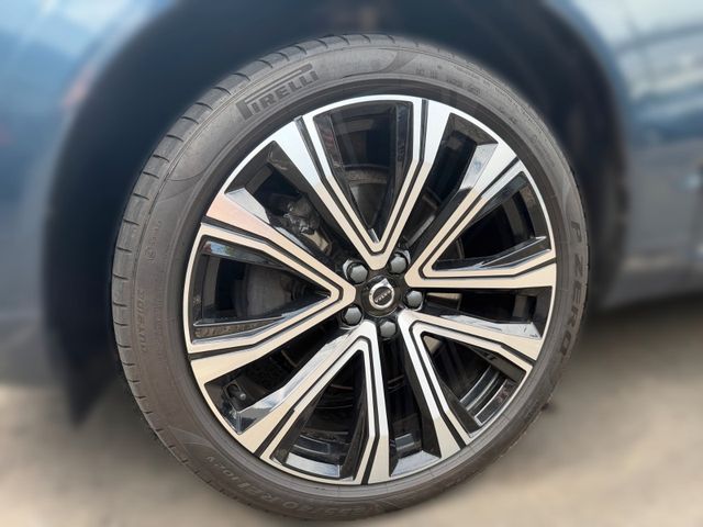 Volvo XC60 Ultimate Bright AWD*AHK*4C*