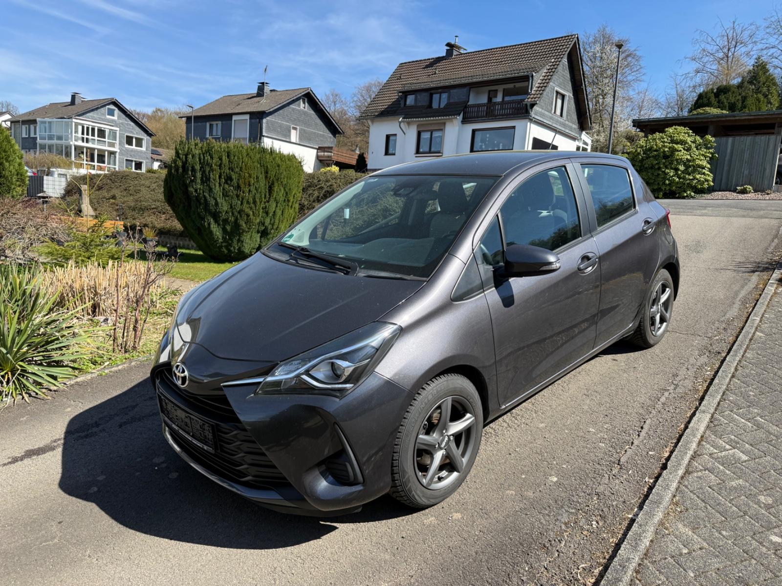 Toyota Yaris 1,0-l-VVT-i Comfort