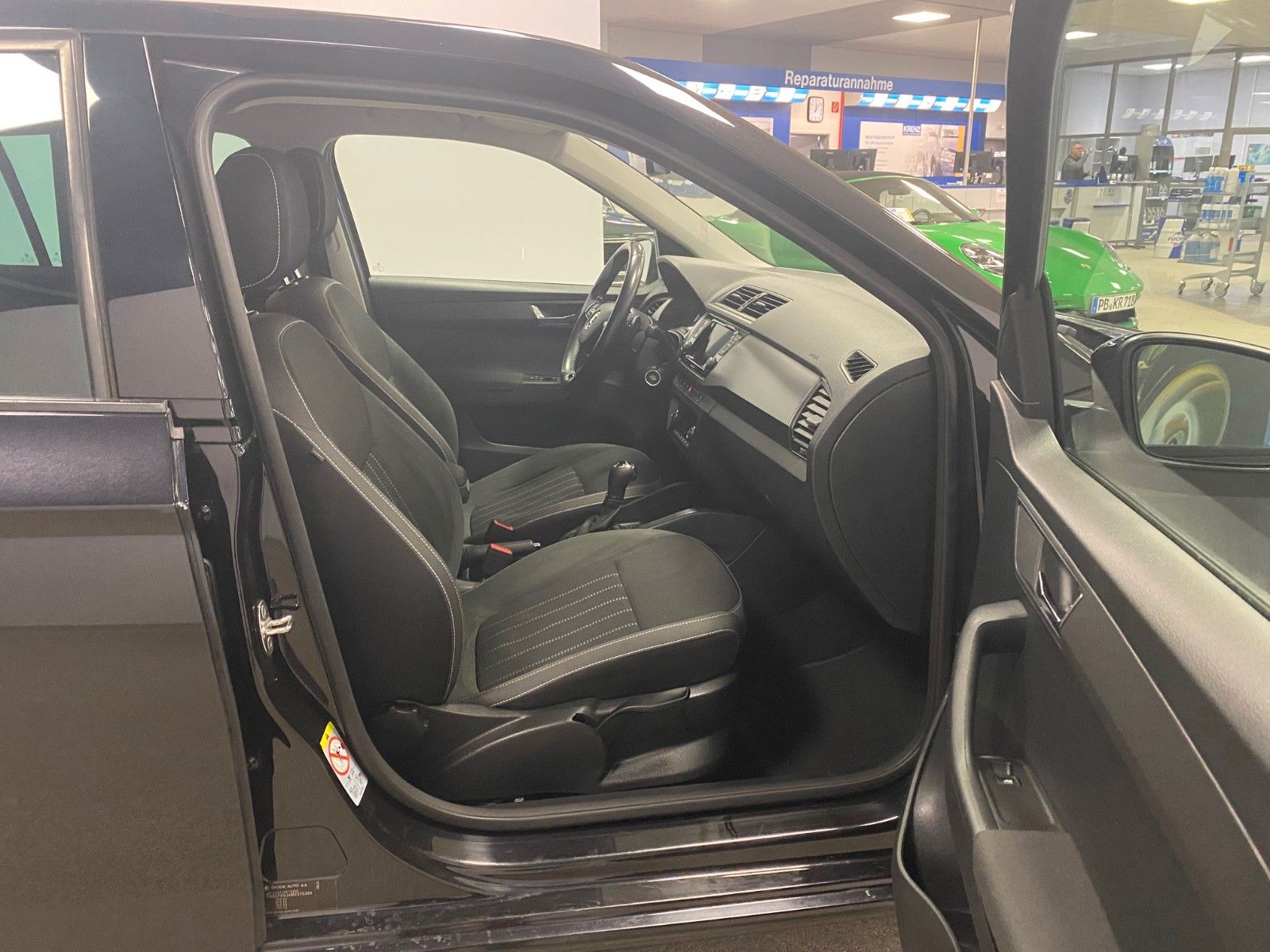 Fahrzeugabbildung SKODA Fabia 1.0 TSI DSG STYLE+Kamera+Mirror Link+ALU+