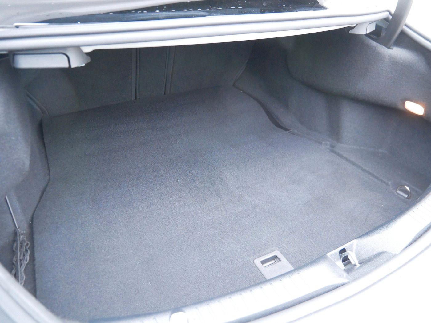 Fahrzeugabbildung Mercedes-Benz C 250 Coupé AMG NIGHT Aut. LED SHZ NAVI PDC ALU