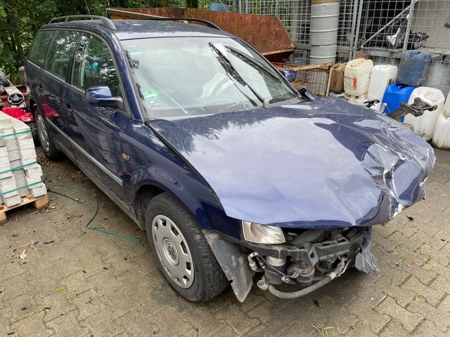 Volkswagen Passat Variant 1.8 TSI *UNFALL*HÄNDLER*EXPORT*CO