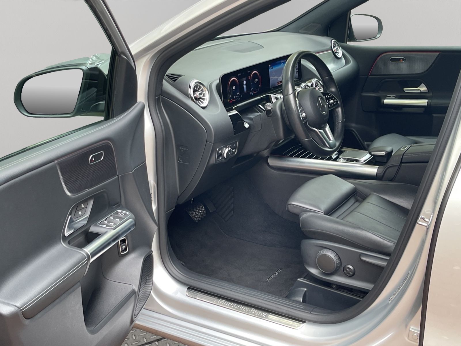 Mercedes-Benz B 200 AUTOM LEDER DIGITAL JUNGE STERNE GARANTIE foto 9