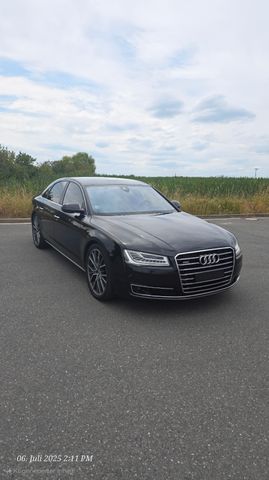 AUDI A8 4.2 TDI clean diesel tiptronic quattro -