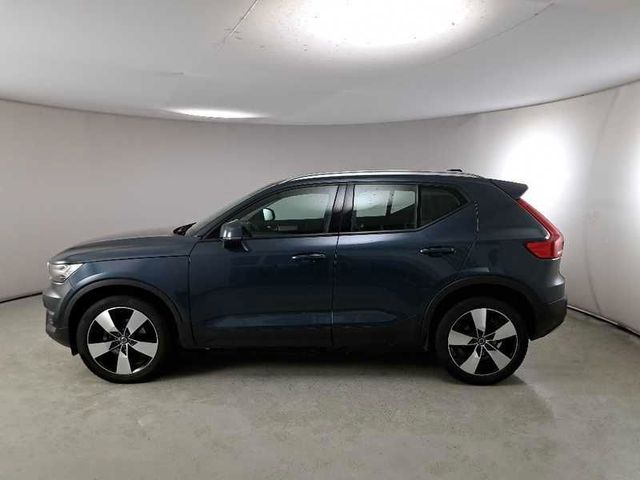 Volvo VOLVO XC40 T3 automatico Momentum Pro