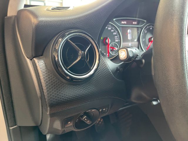 Mercedes-Benz A 180 CDI  d BlueEfficiency *NAVI*SZHZ*KLIMA*