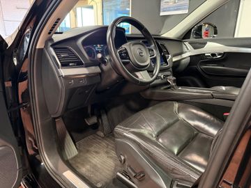 Volvo XC90 - 11