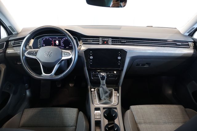 Volkswagen Passat 2.0 TDI Business AID+ACC+KAM+LED+PANO