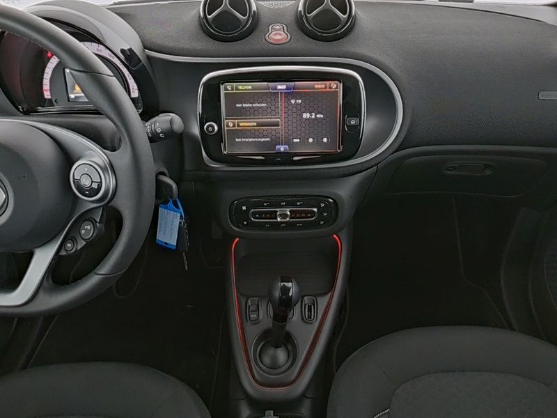 Fahrzeugabbildung Smart EQ COUPÉ*EXCLUSIVE*22kW*JBL-SOUNDSYS*ALLWETTER*