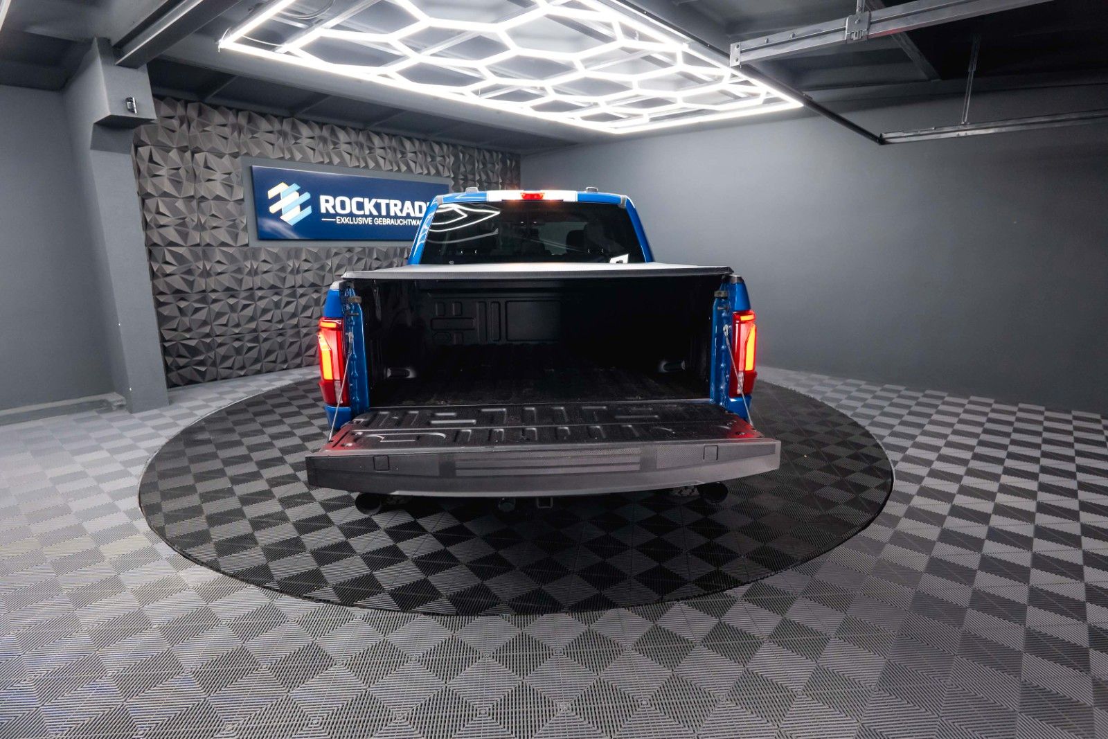 Fahrzeugabbildung Ford F150 5.0L V8 4x4 Offroad SuperCrew RAPTOR 1.Hand