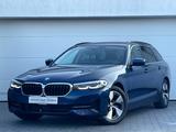 BMW 520d ACC/HEAD-UP/LEDER-SPORTSITZE/KAMERA/1-HAND - BMW 520 Gebrauchtwagen in Stuttgart