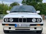 BMW E30, 316i Touring in alpinweiß - BMW 3 Series: Kombi, E30