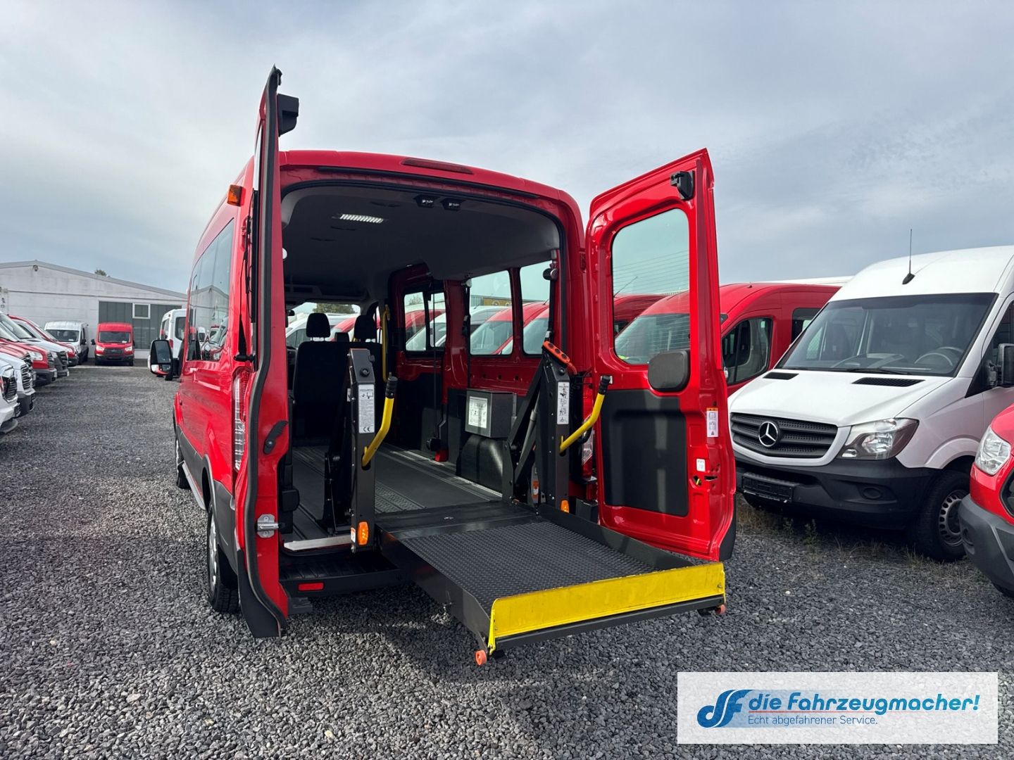 Fahrzeugabbildung Ford Transit Kombi 350 L3 Trend 2.2 TDCi DPF *7060 *K