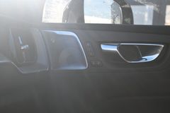 Fahrzeugabbildung Volvo XC60 R Design PHEV AWD*Luft*B&W*STHZG*HUD*