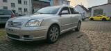 Toyota Avensis Combi Sol 2.0-l-VVT-i Sol - Toyota Avensis aus 2004: Kombi