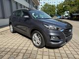 Hyundai Tucson Advantage 2WD NAVI-KAMERA-AUTOMATIK-TÜV - Hyundai TUCSON in München