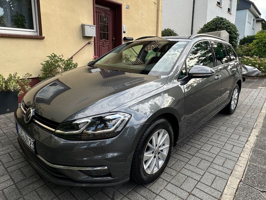 Image of Volkswagen Golf