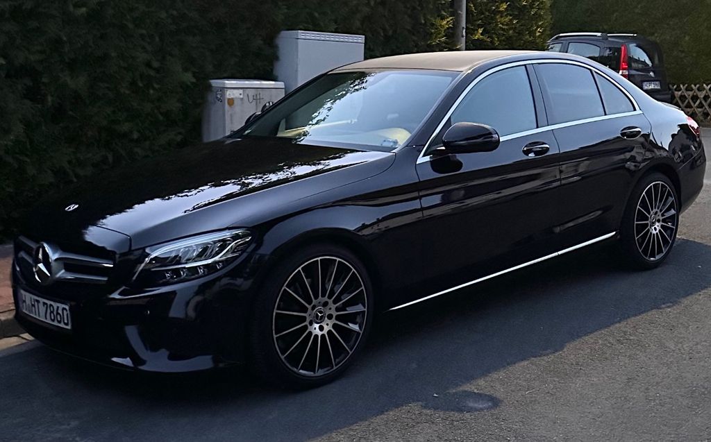 Image of Mercedes-Benz C 200