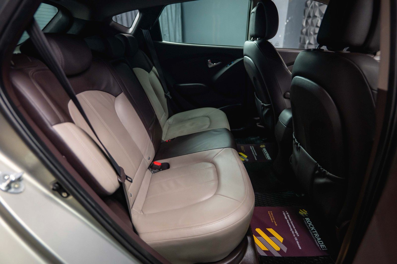 Fahrzeugabbildung Hyundai ix35 Premium AWD Autom. *Kamera*Navi*TÜV Neu*LED