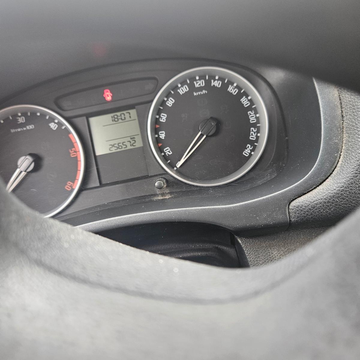 Skoda Fabia 2008 — photo 7