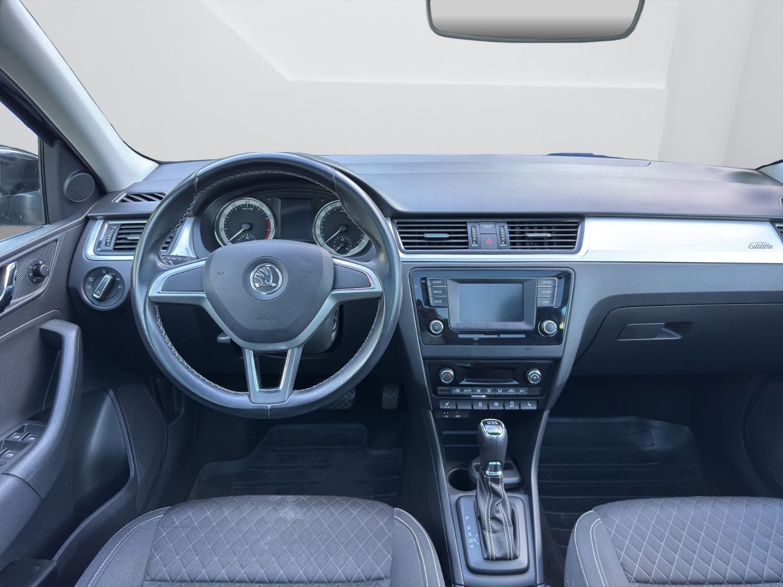 Fahrzeugabbildung SKODA Rapid Spaceback Edition*Pano*TÜV*Neu*2.Hand*
