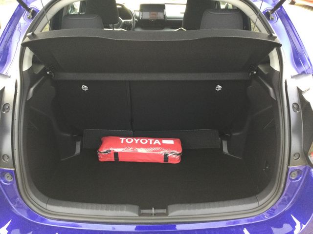 Yaris 1.5 Hybrid Style PDC SHZ KAMERA ACC LED
