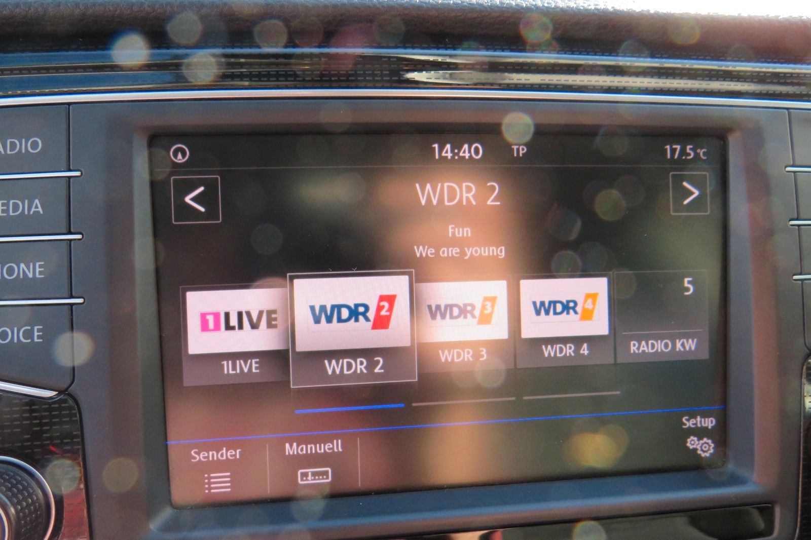 Fahrzeugabbildung Volkswagen Golf Sportsvan DSG SOUND SITZH. PDC ACC AHK