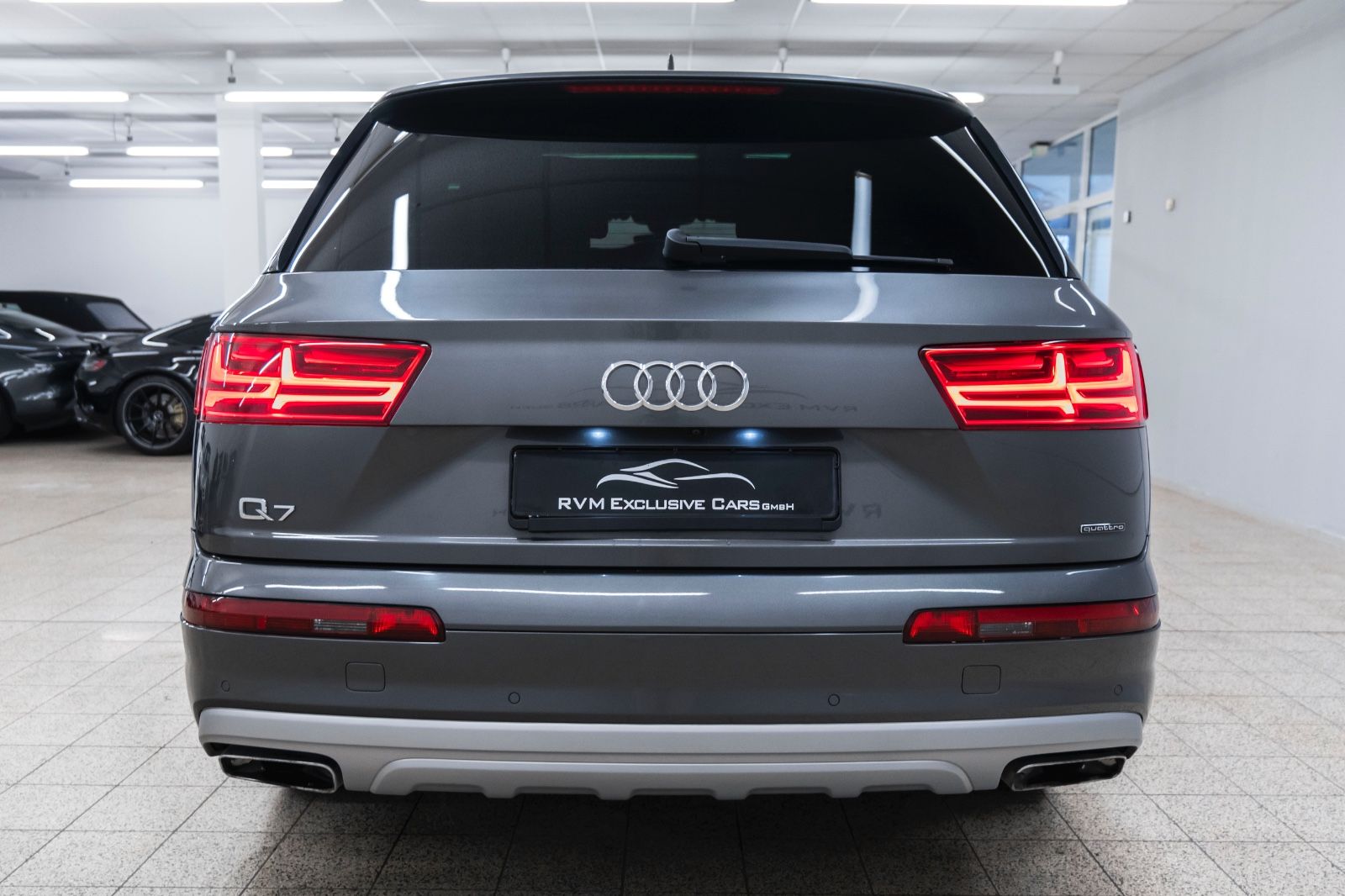Fahrzeugabbildung Audi Q7 3.0 TFSI Quattro LED PANO NAV 7 SITZER BOSE