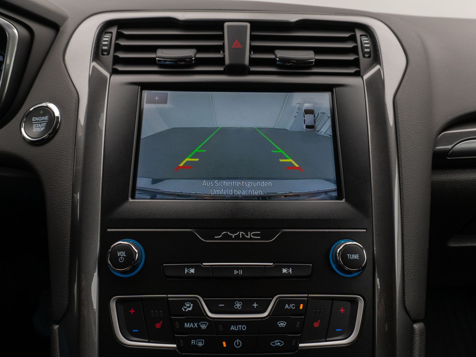 Fahrzeugabbildung Ford Mondeo Turnier Titanium Kamera AHK Winter 8fach