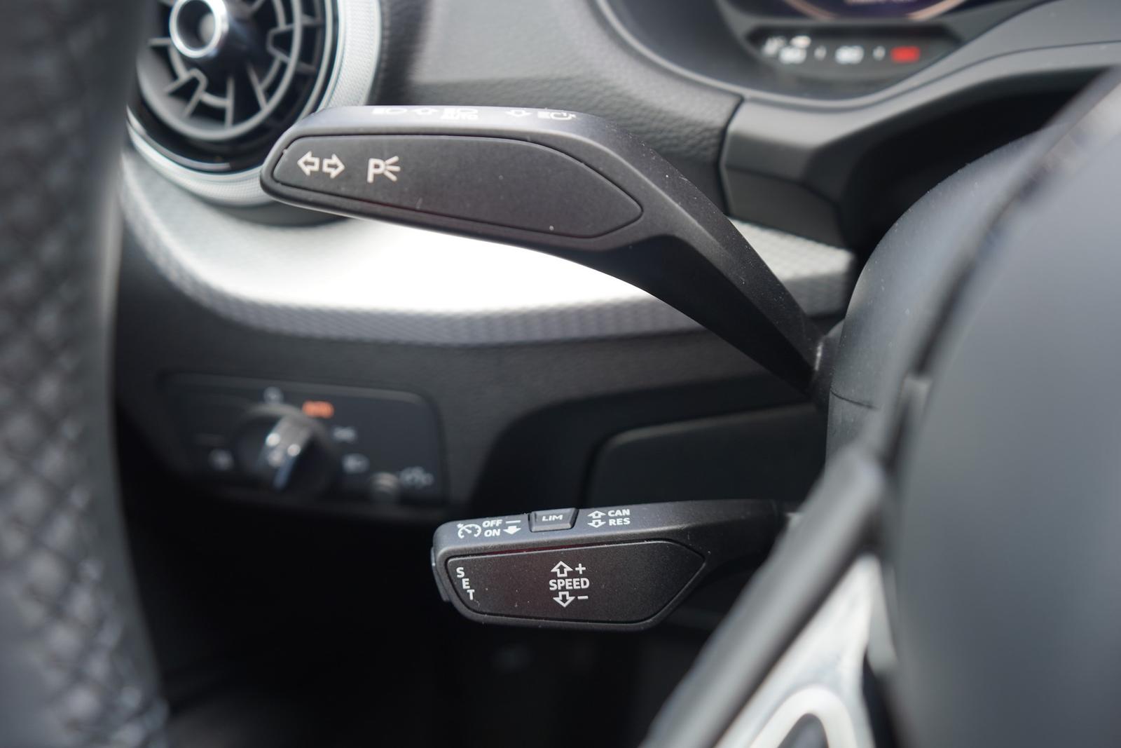 Audi Q2 35 1.5 TFSI advanced LED Digitales Cockpit, миниатюра 26