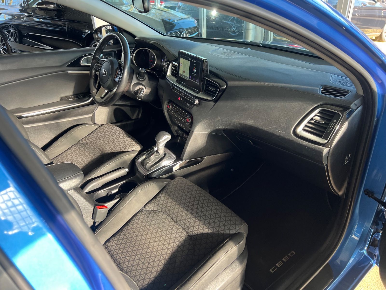 Fahrzeugabbildung Kia cee'd / Ceed 1.4 TGDI Vision * AUTOMATIK *KAMERA