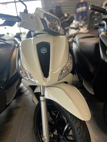 Piaggio Medley 125 Sport