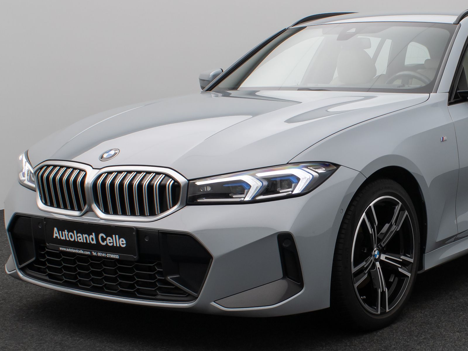 Fahrzeugabbildung BMW 320d M Sport Kamera DAB HUD Fernlichtassis Alarm