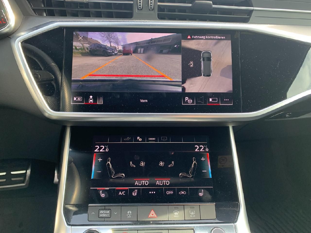 Fahrzeugabbildung Audi A6 Avant 55 TFSI e quattro sport +Business-Paket