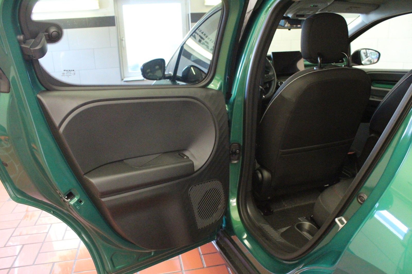 Fahrzeugabbildung Renault Twingo E-Tech 80 Urban Range *Techno*Sitzheizung
