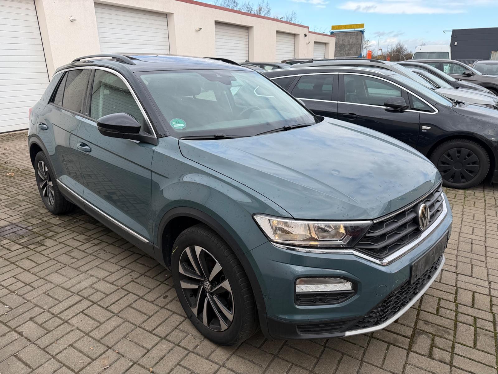 Volkswagen T-Roc IQ.DRIVE PANO/KAMERA/NAVI/STANDHEIZUNG