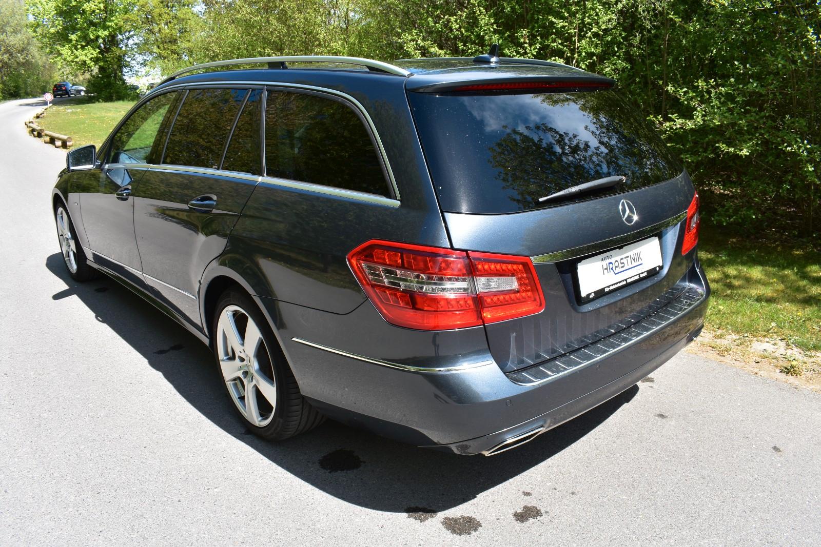 Mercedes-Benz E220 2012 — photo 8