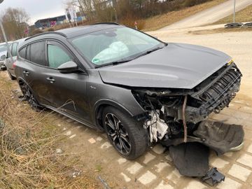 Ford Focus Turnier Active *PANO*NAVI*CARPLAY*TEMP*LED